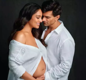 Bipasha Basu and Karan Singh Grover became parents-12-nov-2022